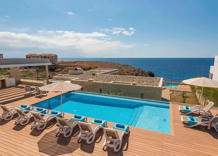 Esmeralda Sol 卡拉恩弗卡特