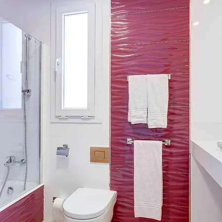 Esmeralda Sol Villa *